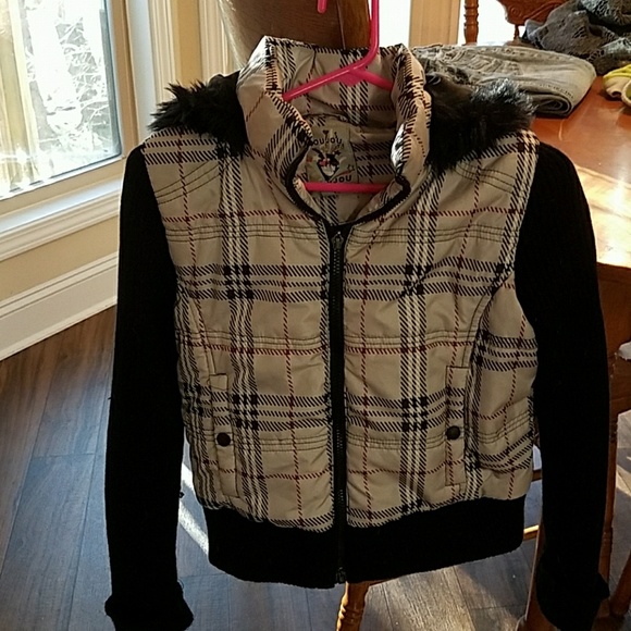 Jou Jou Jackets & Blazers - 🦄 Plaid puffer jacket with hood